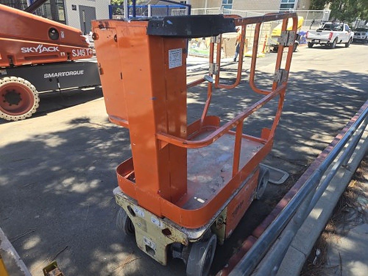 JLG 1230ES photo 4