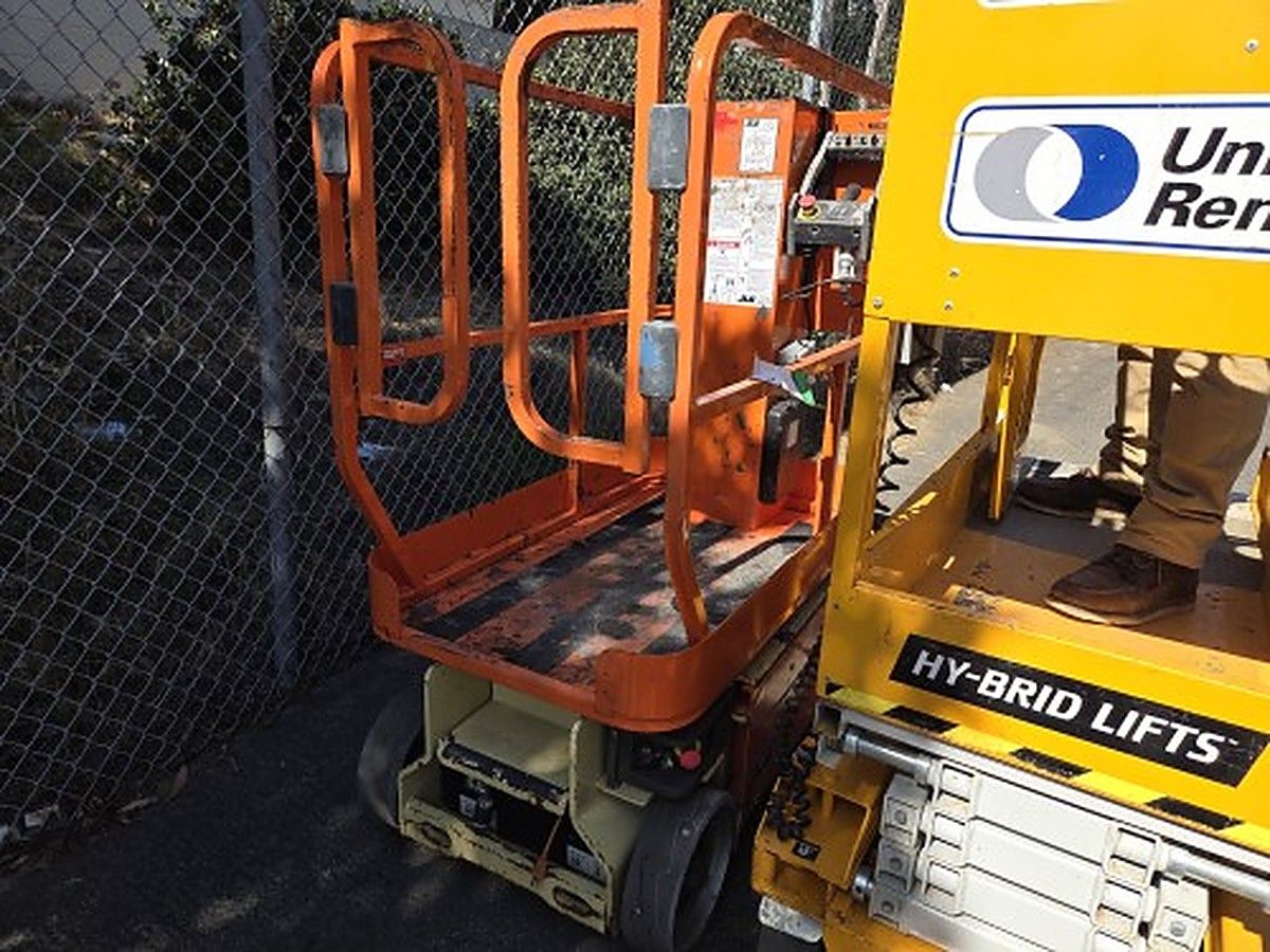 JLG 1230ES photo 5