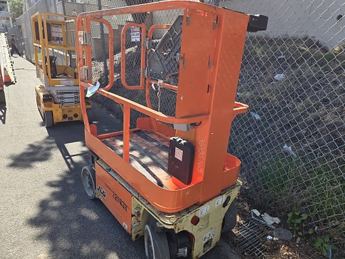 JLG 1230ES photo 7