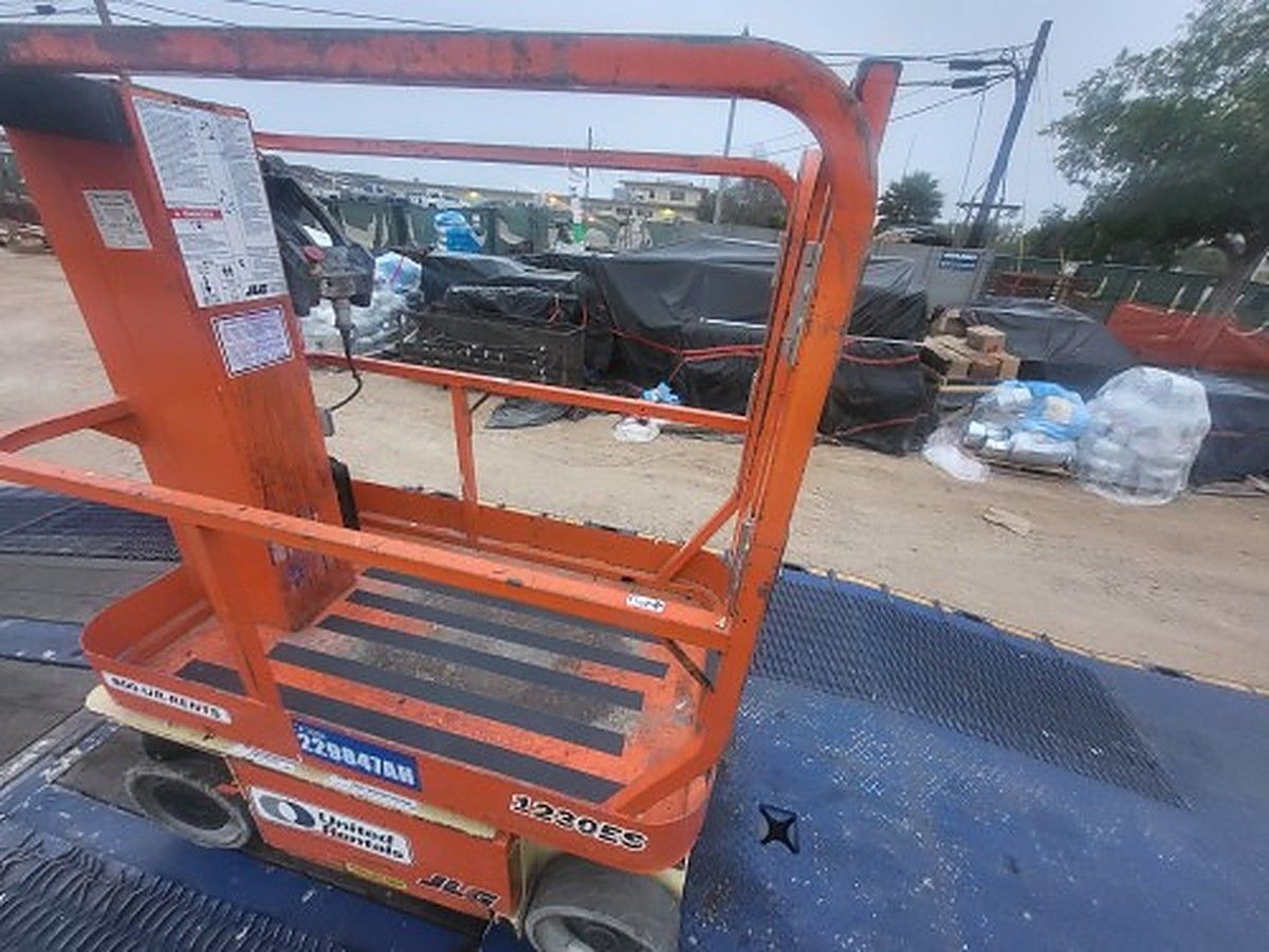 JLG 1230ES photo 2
