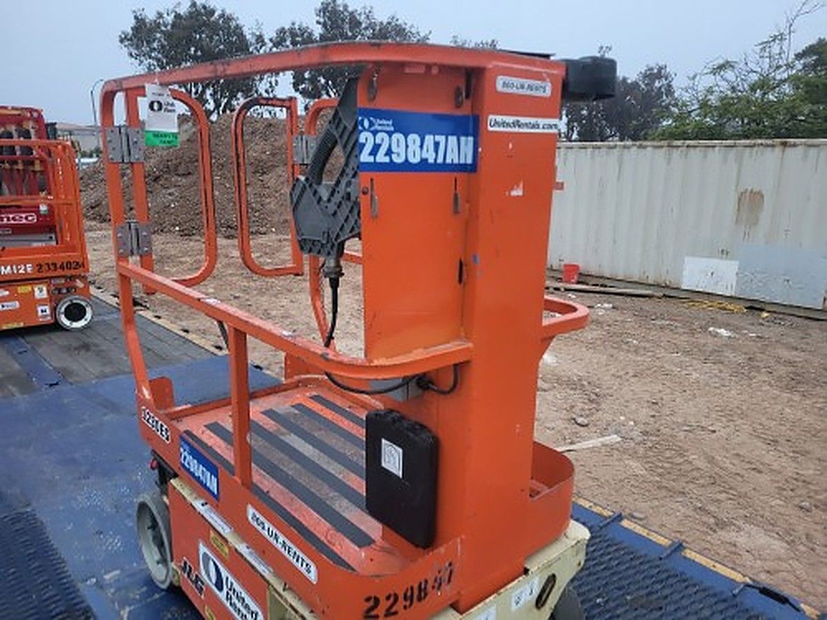 JLG 1230ES photo 3