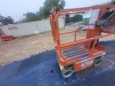 2019 JLG 1230ES Vertical Lift 12' Elec Self Propelled