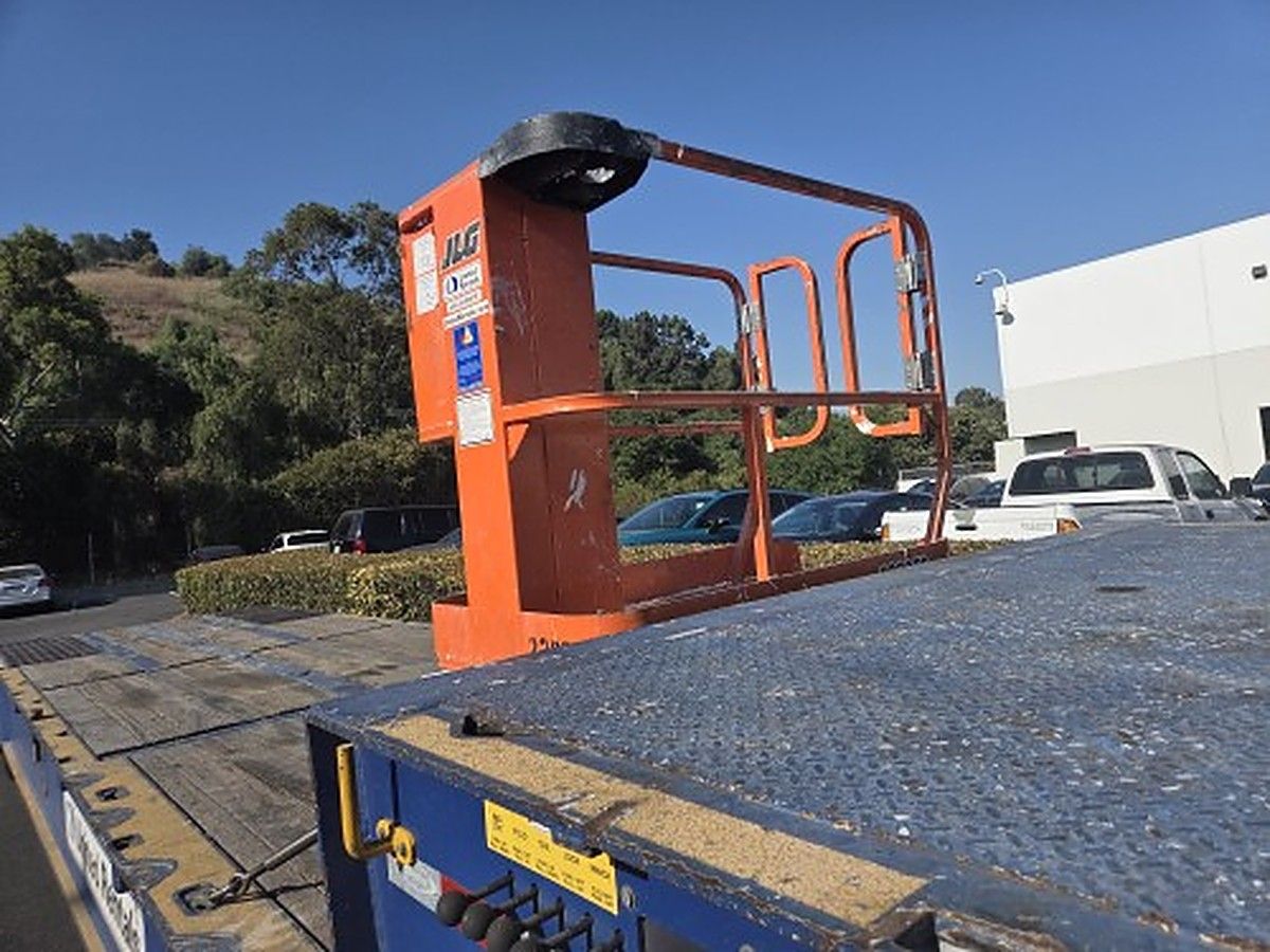 JLG 1230ES photo 7