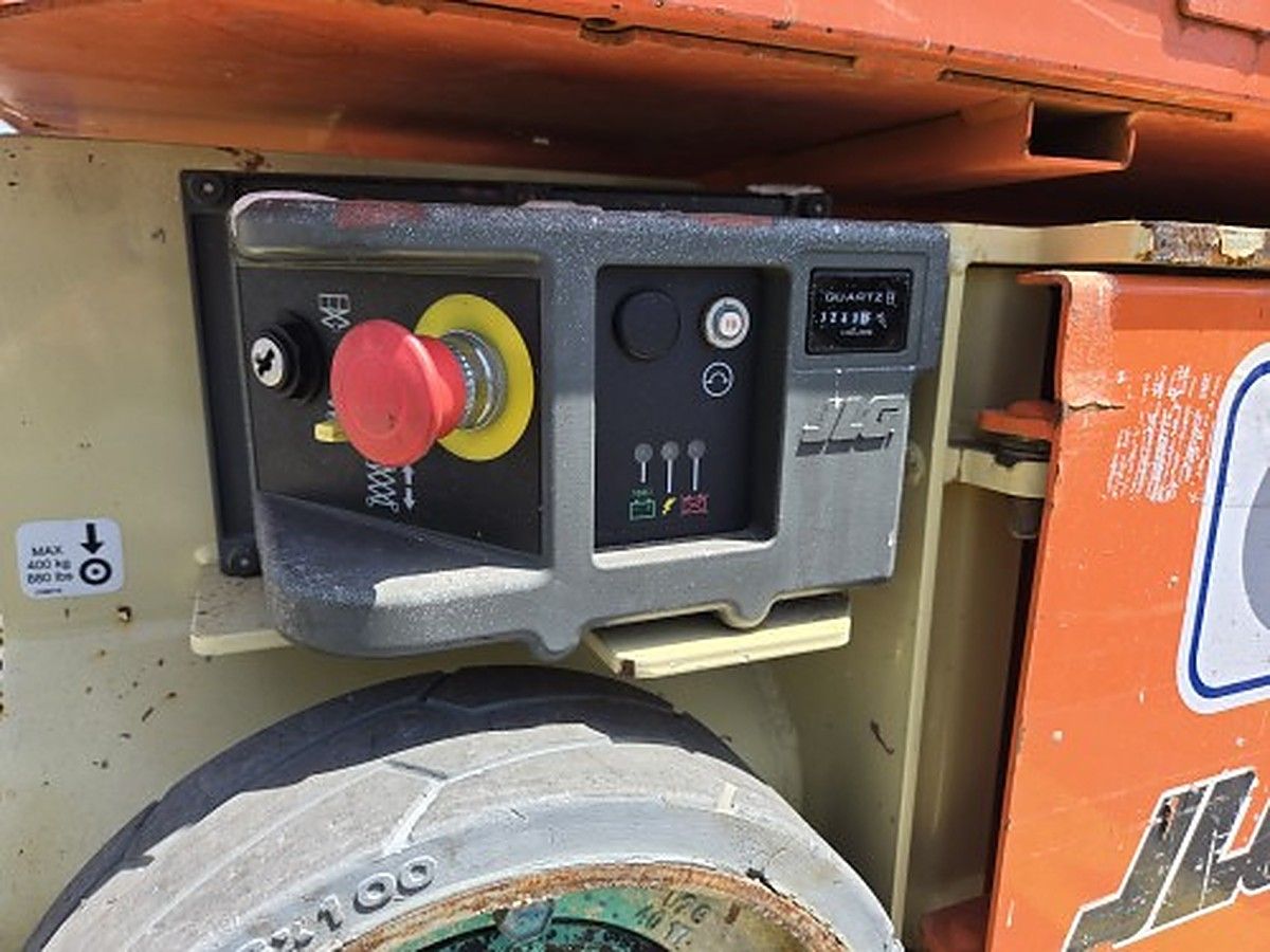 JLG 1230ES photo 11