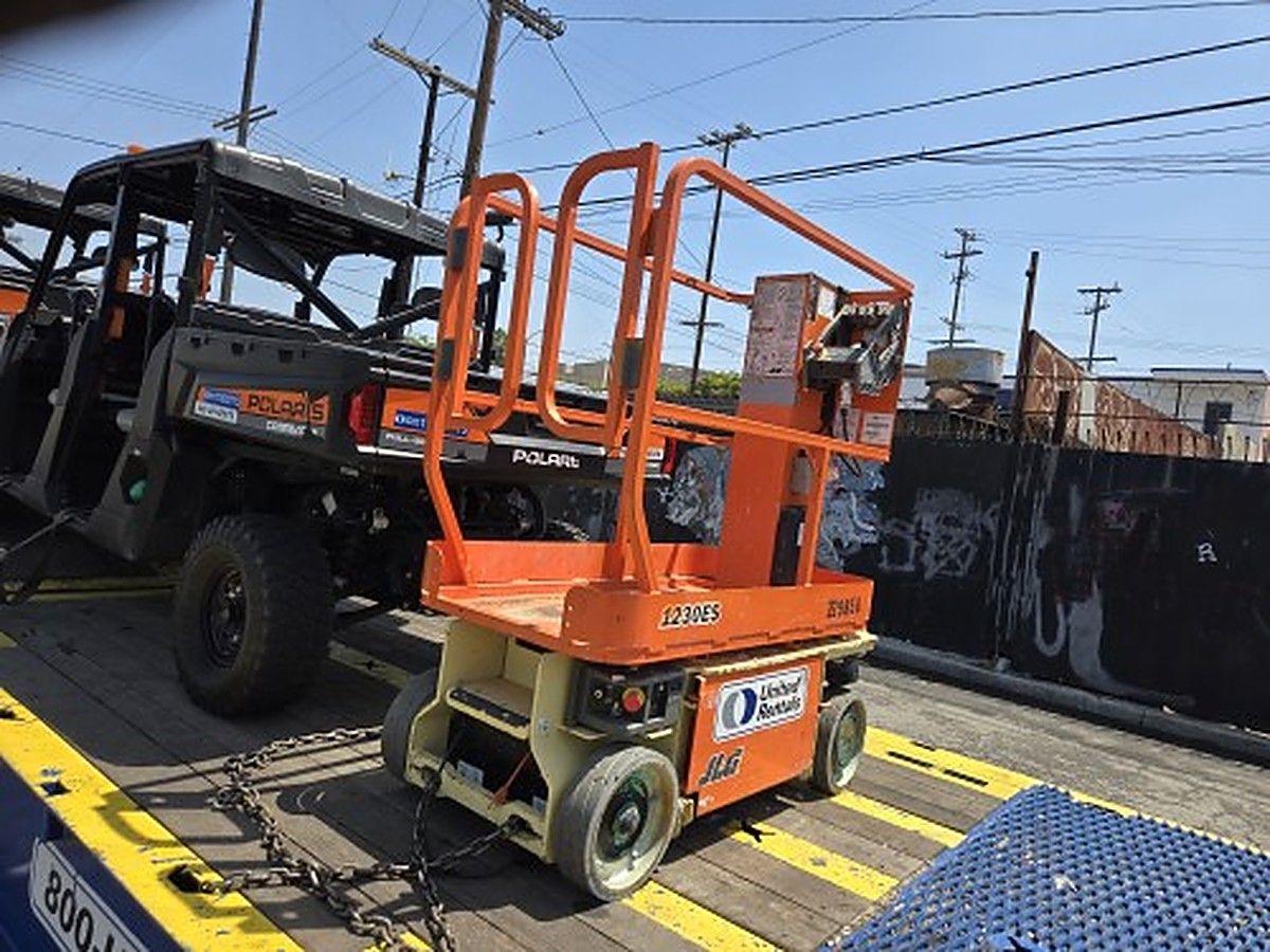 JLG 1230ES photo 3