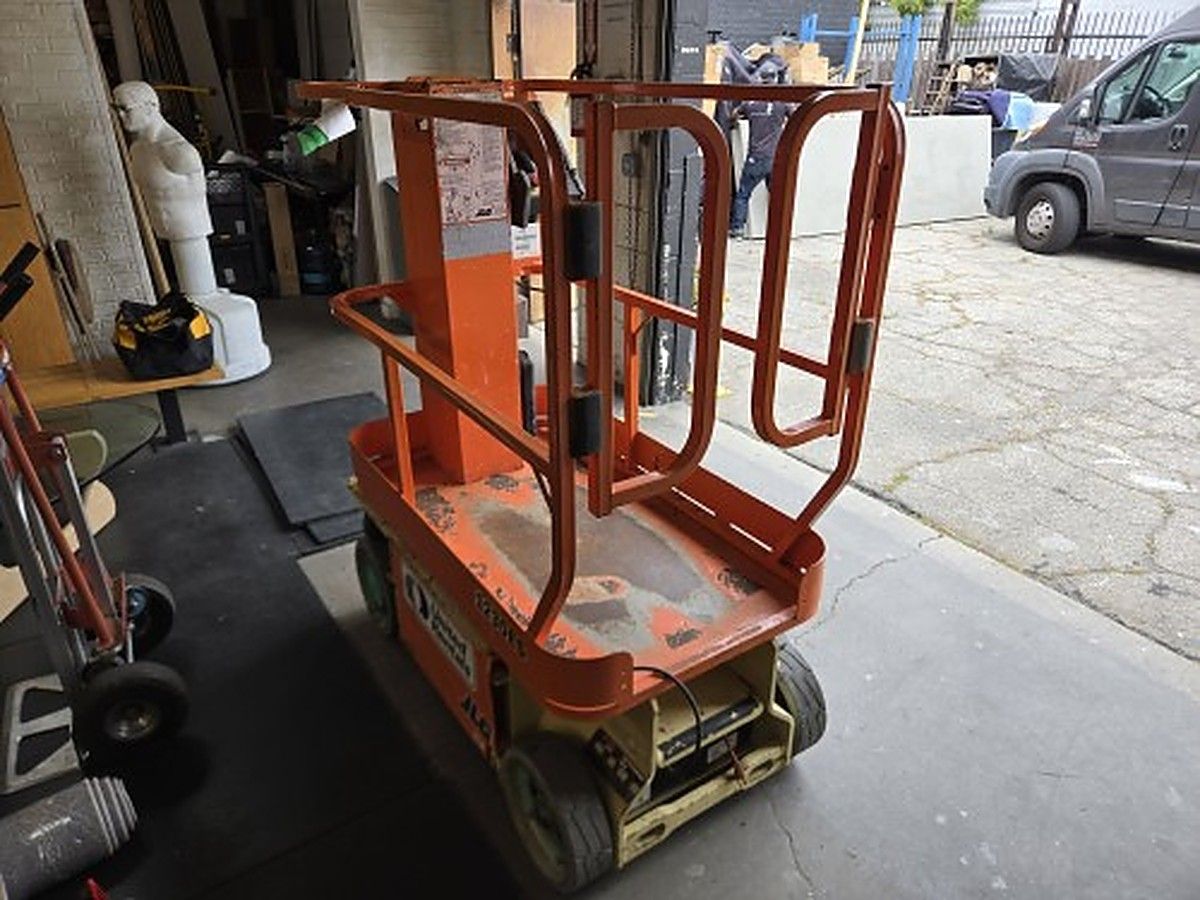 JLG 1230ES photo 8