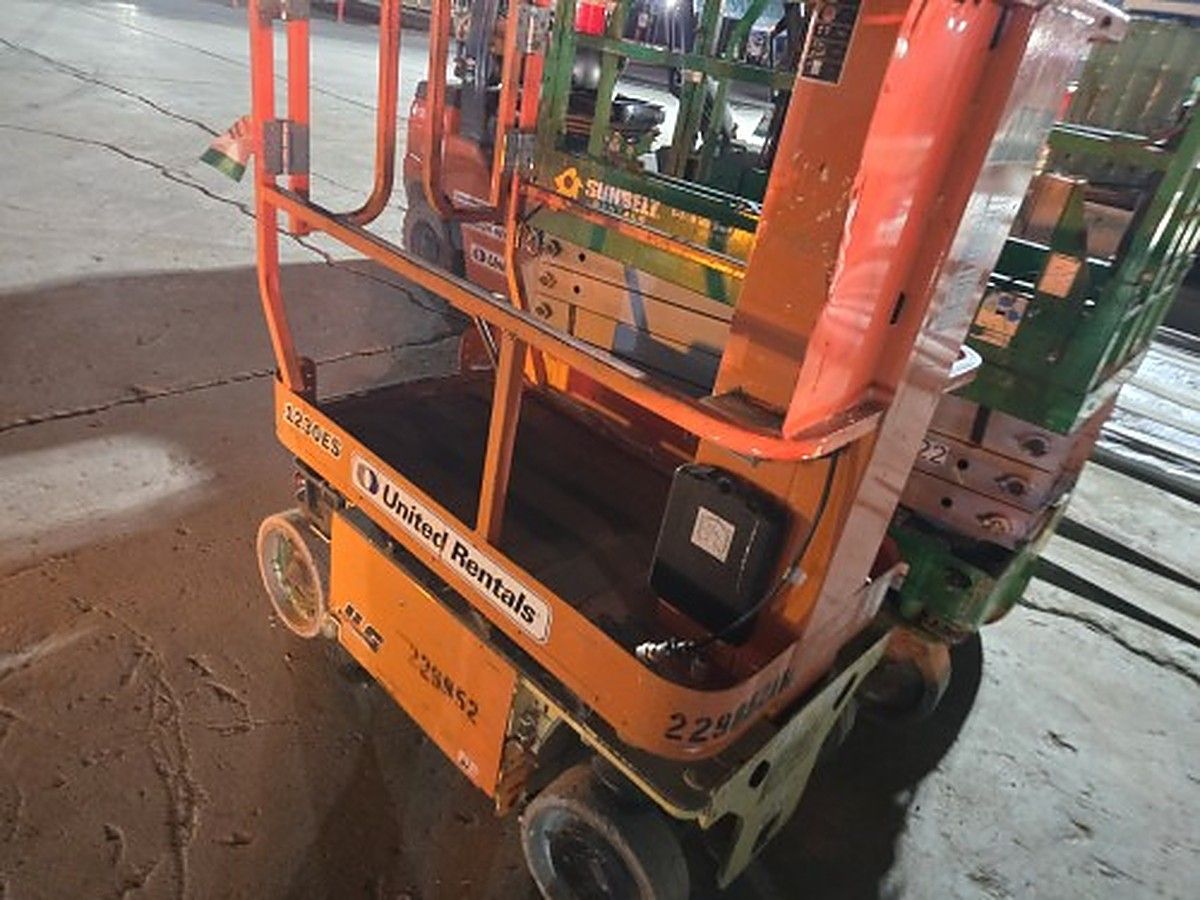 JLG 1230ES photo 2