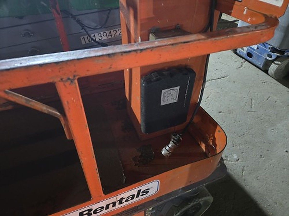 JLG 1230ES photo 6