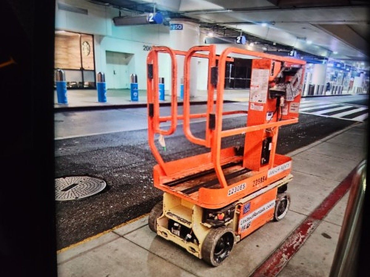 JLG 1230ES photo 2