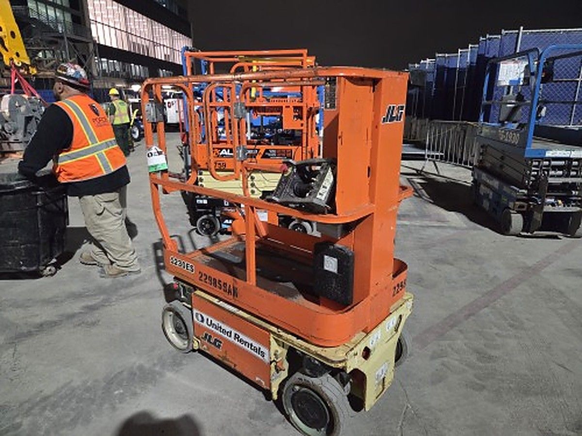 JLG 1230ES photo 3
