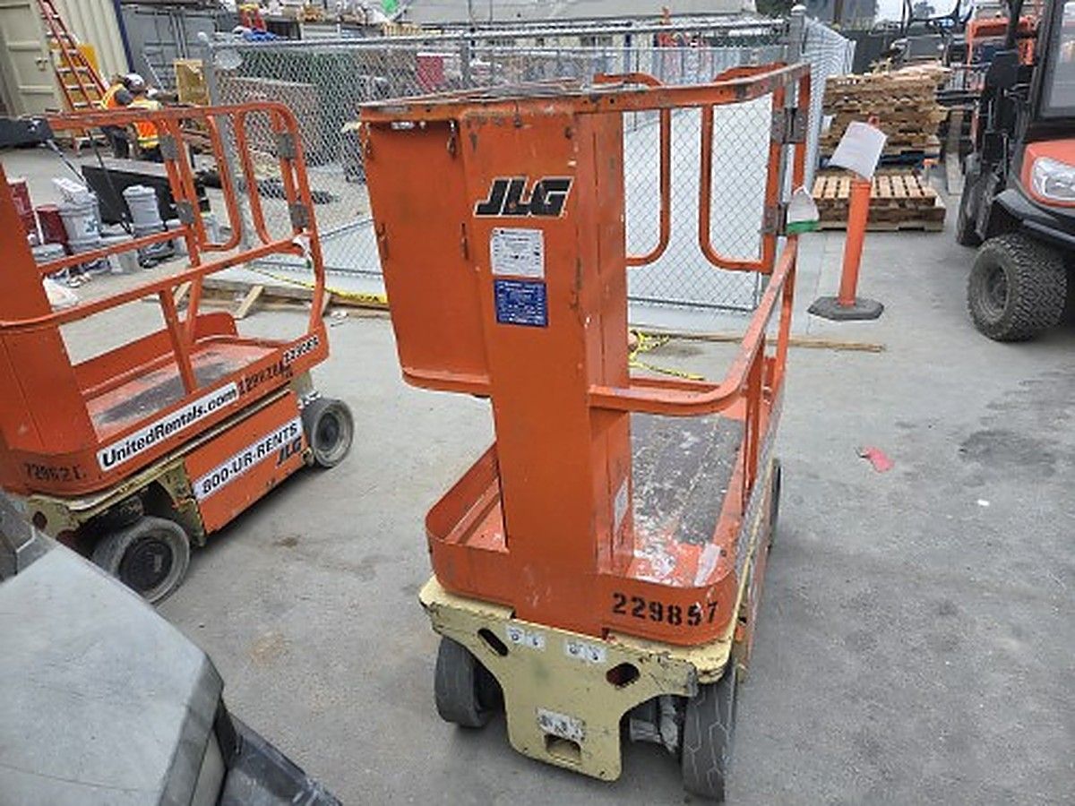 JLG 1230ES photo 4