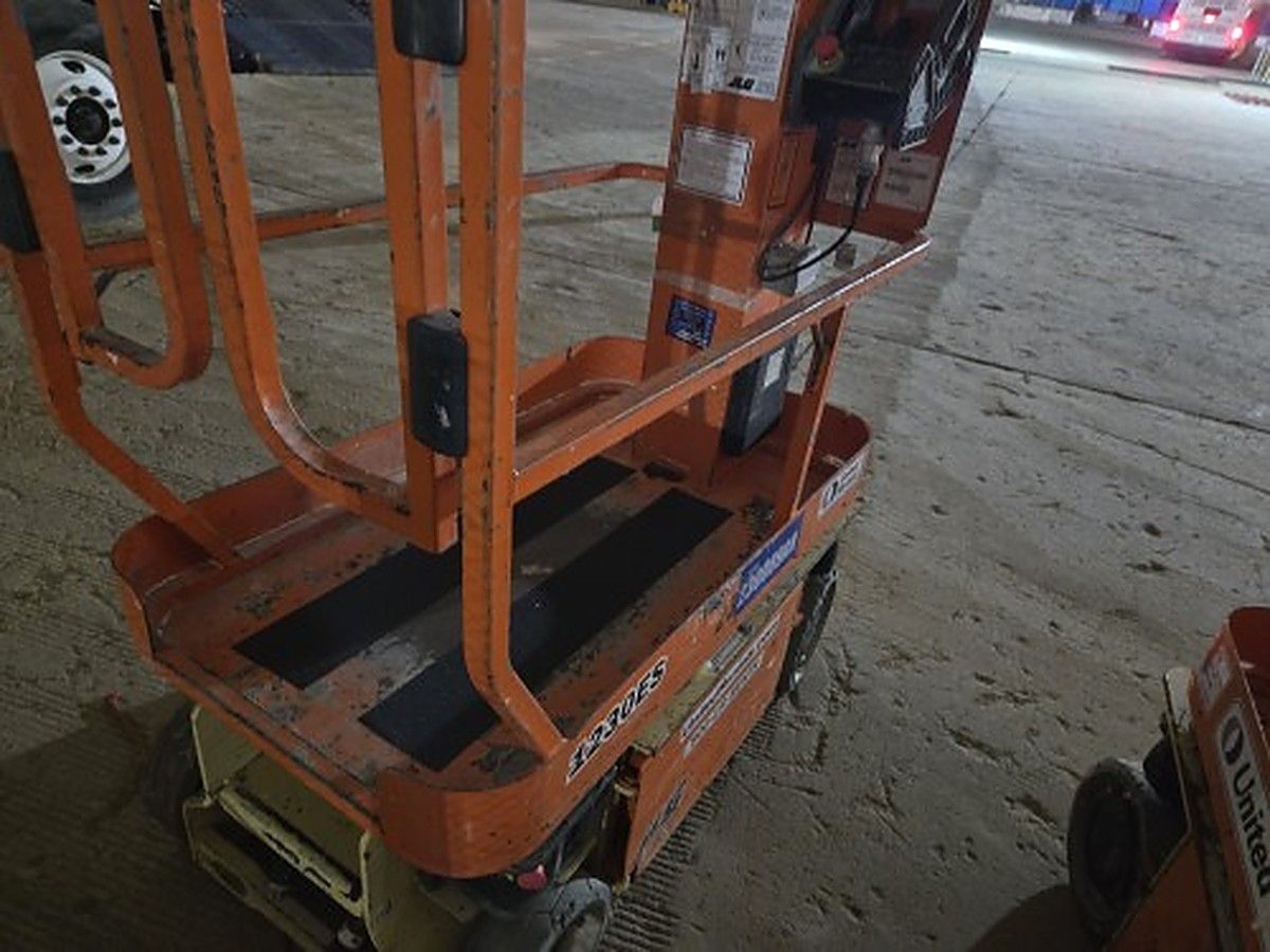 JLG 1230ES photo 5
