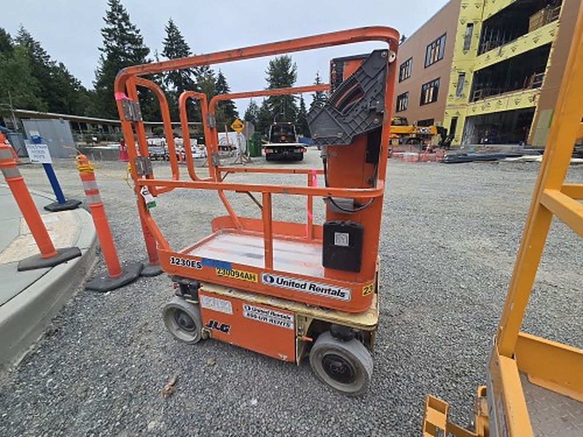JLG 1230ES photo 2