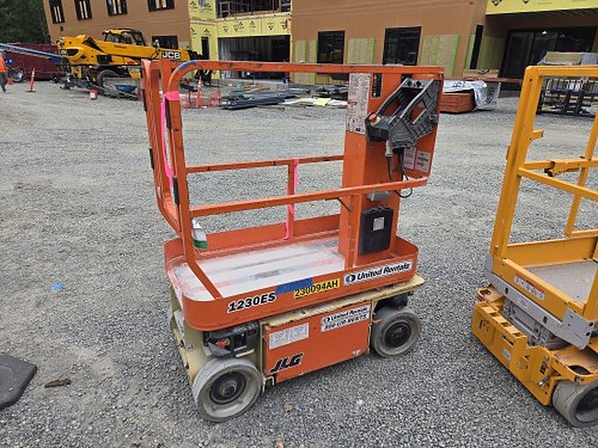 JLG 1230ES photo 3