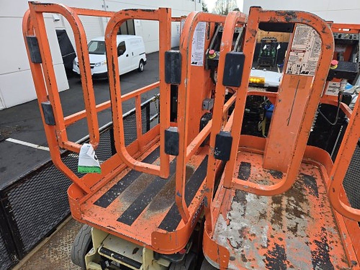 JLG 1230ES photo 2