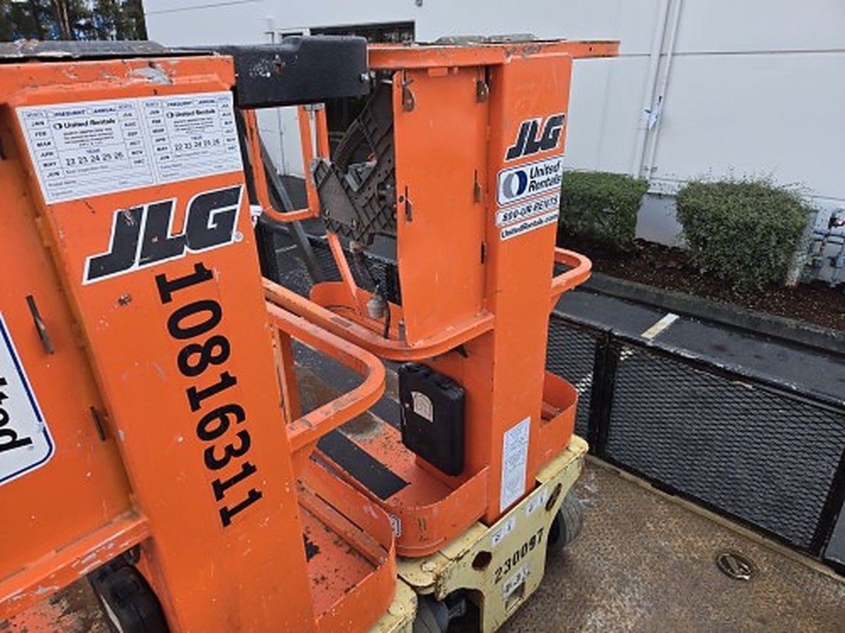 JLG 1230ES photo 3