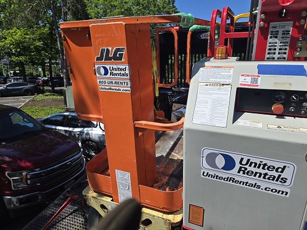 JLG 1230ES photo 7