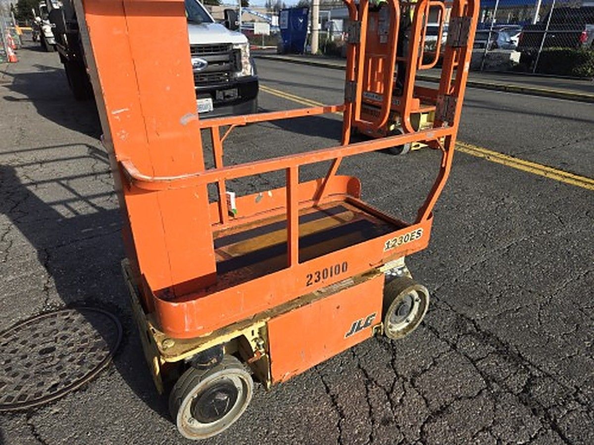 JLG 1230ES photo 4