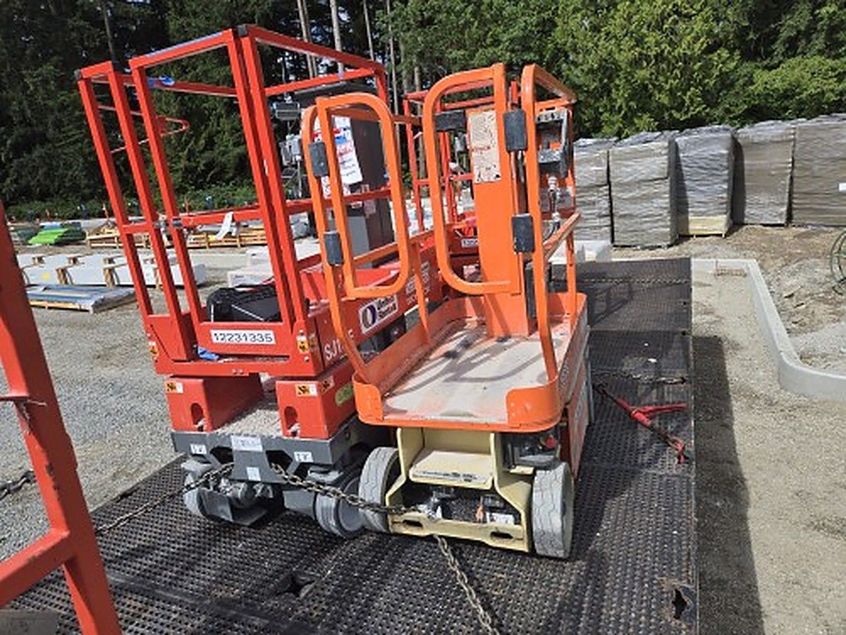JLG 1230ES photo 10