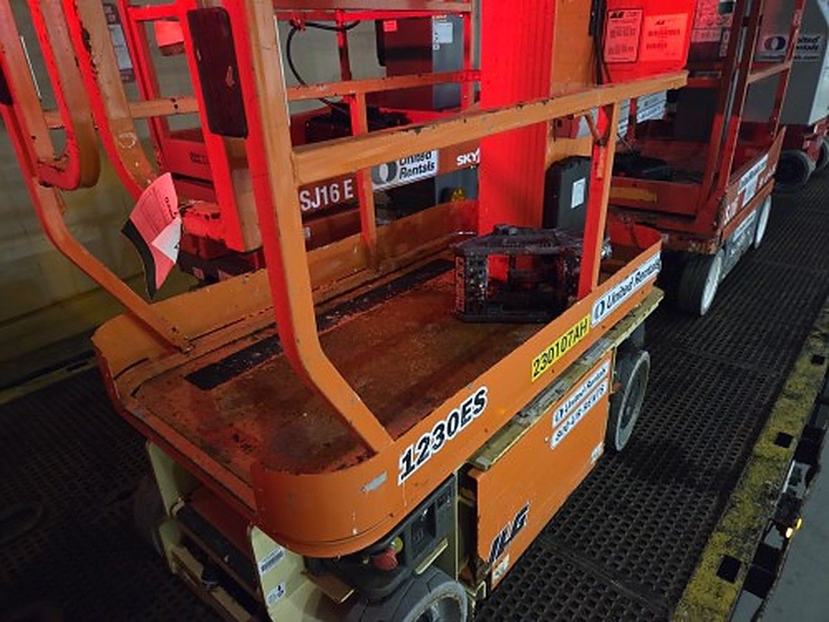 JLG 1230ES photo 3