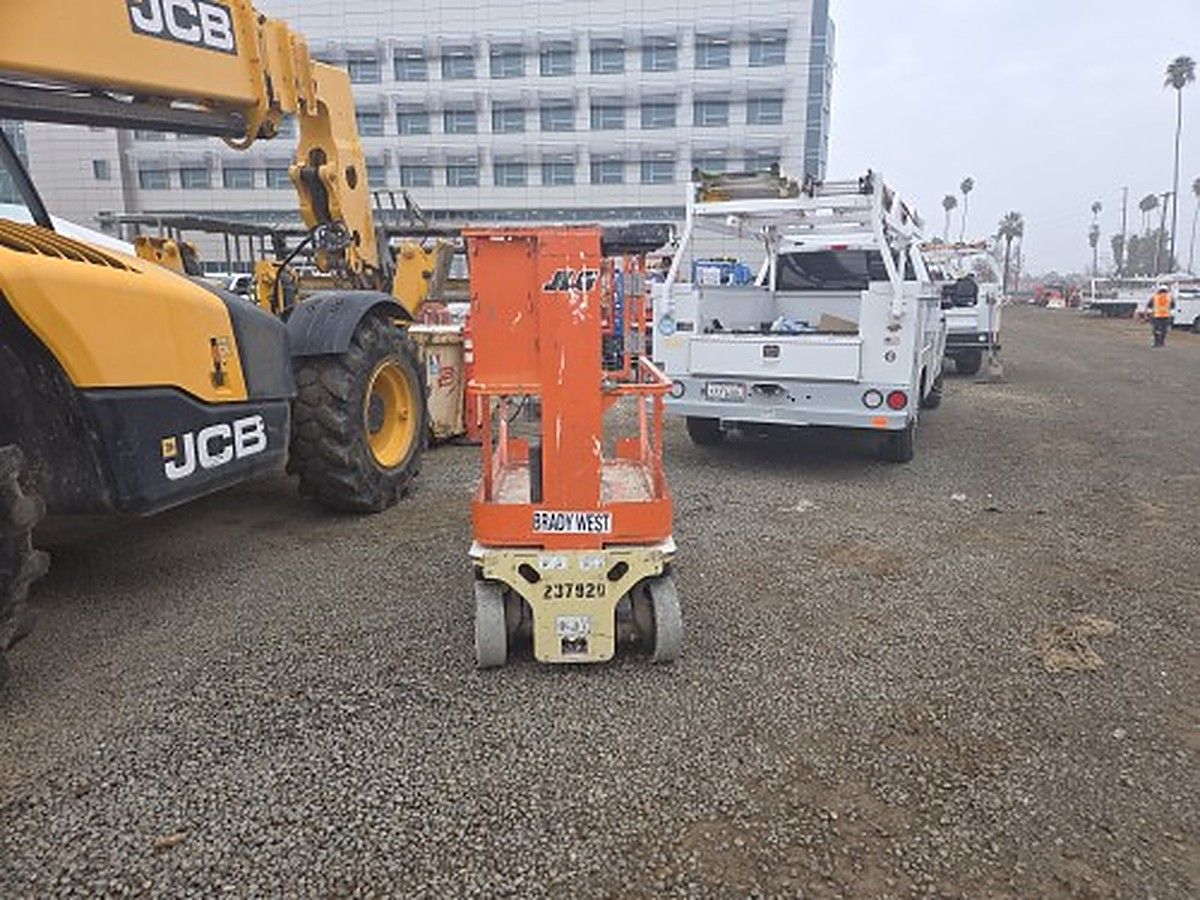 JLG 1230ES photo 2