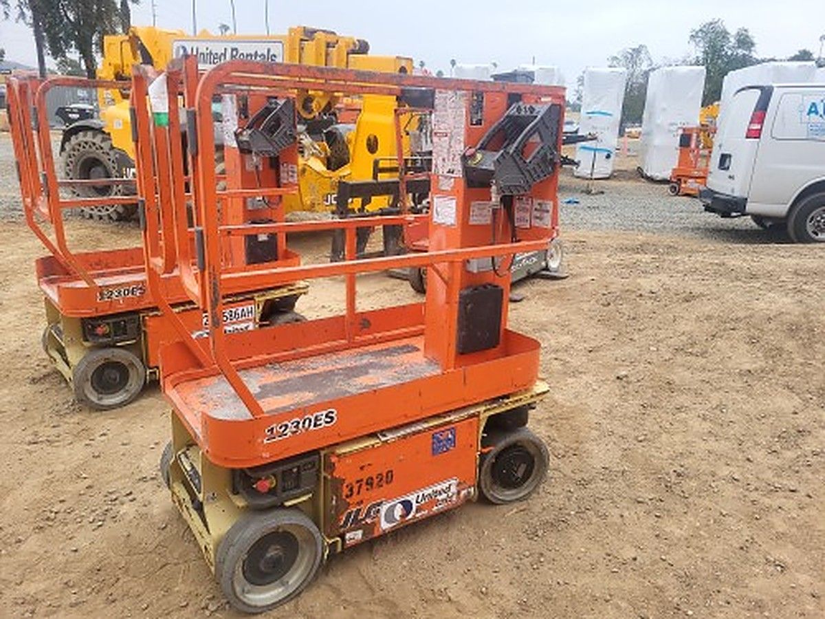 JLG 1230ES photo 3