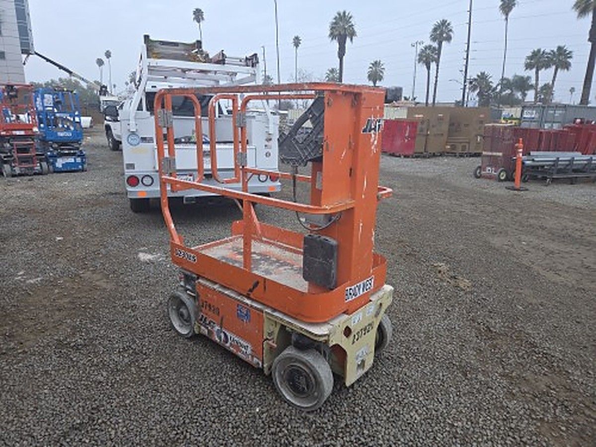 JLG 1230ES photo 4