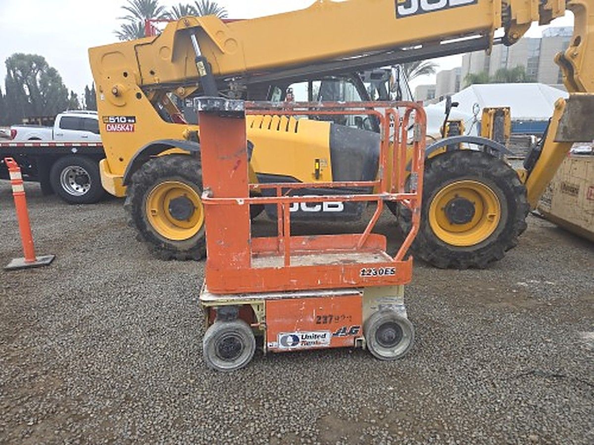 JLG 1230ES photo 5