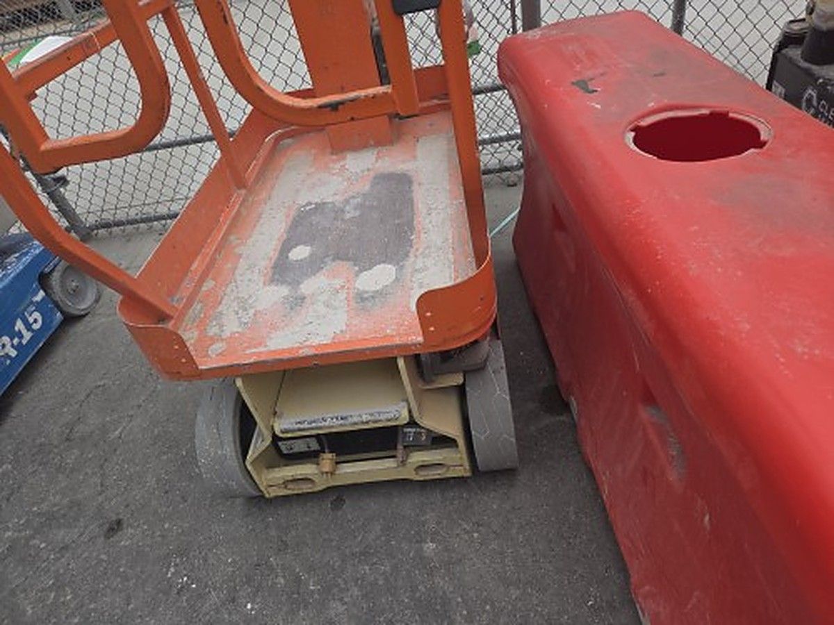 JLG 1230ES photo 3