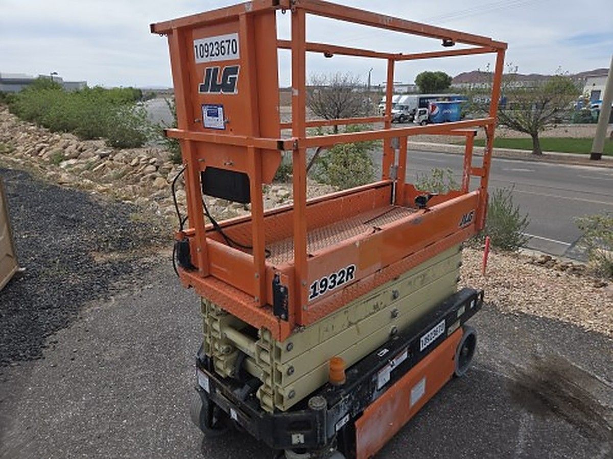 JLG 1932R photo 3