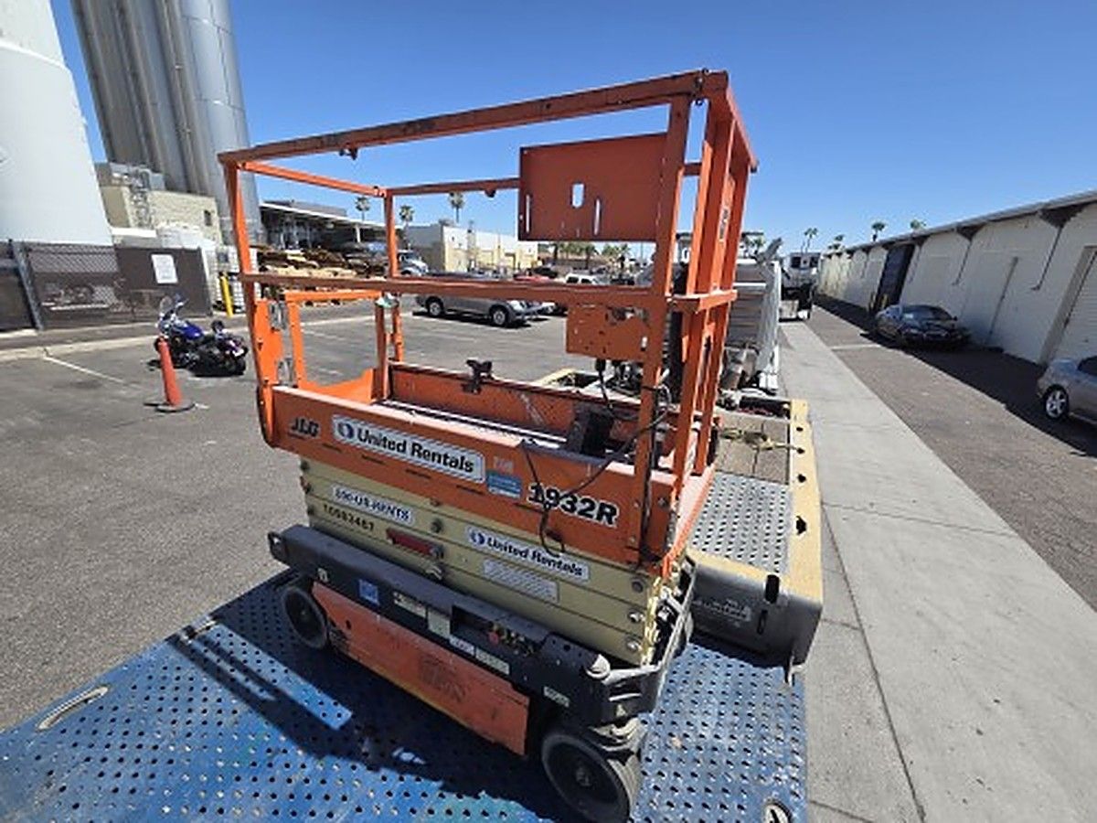JLG 1932R photo 2