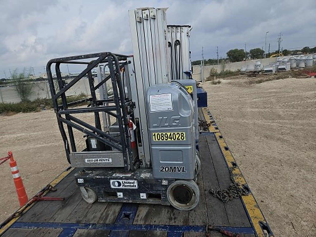 JLG 20MVL photo 2