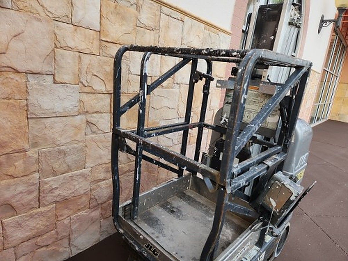 JLG 20MVL photo 4