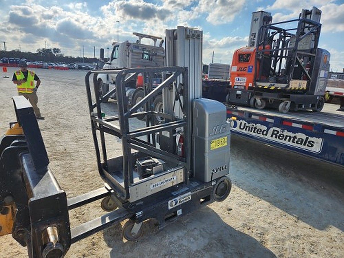 JLG 20MVL photo 3