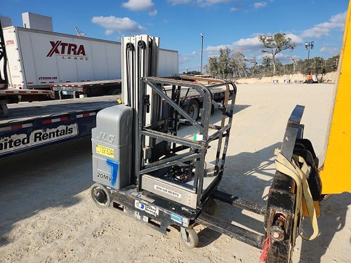 JLG 20MVL photo 4