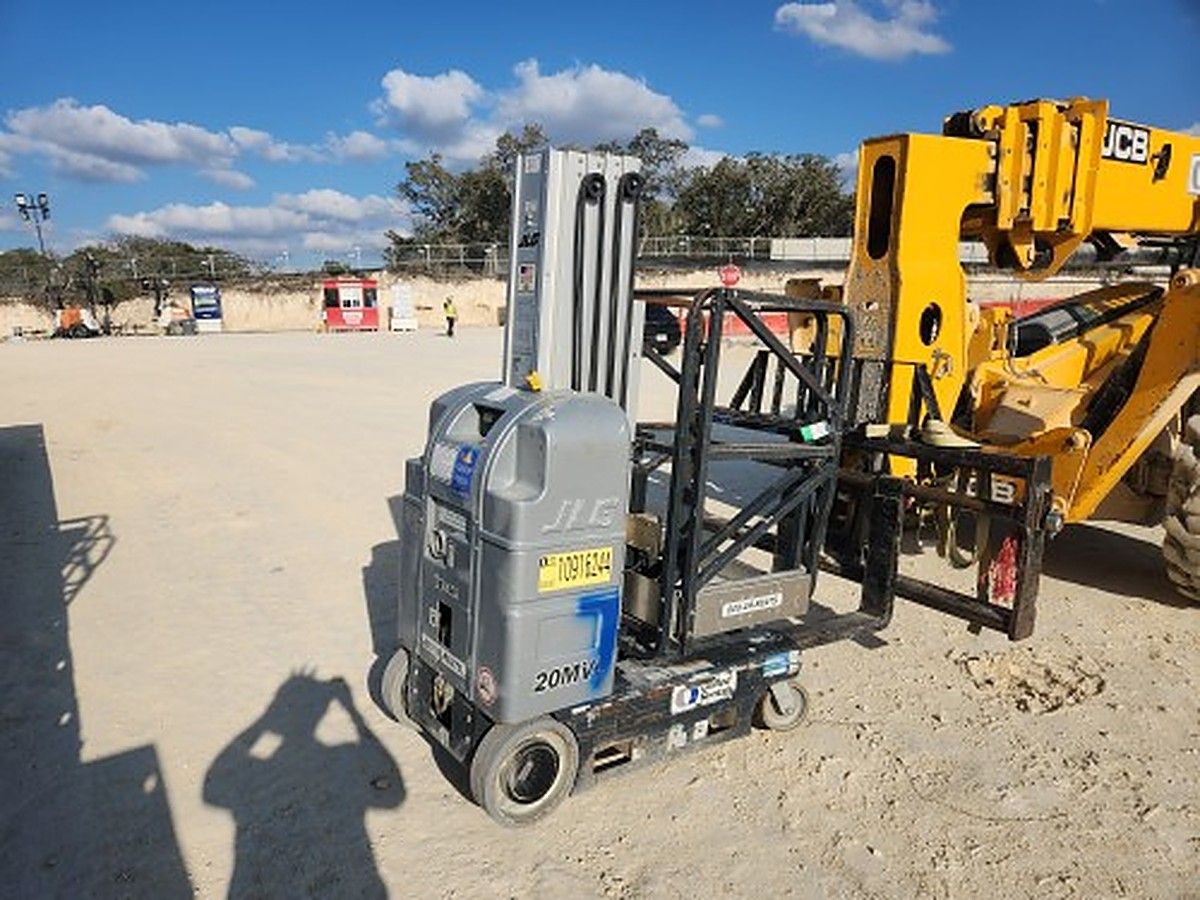 JLG 20MVL photo 8
