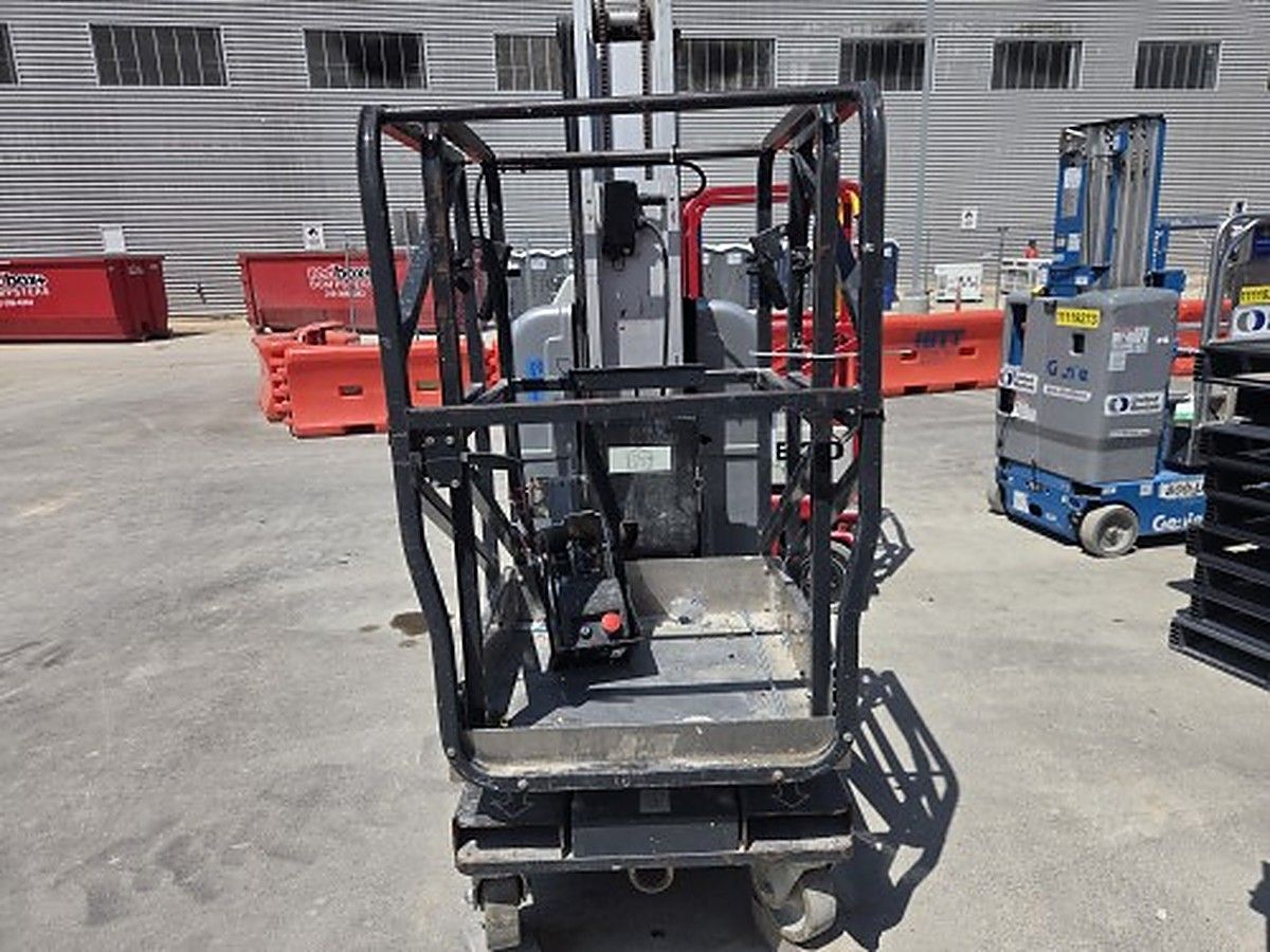 JLG 20MVL photo 10