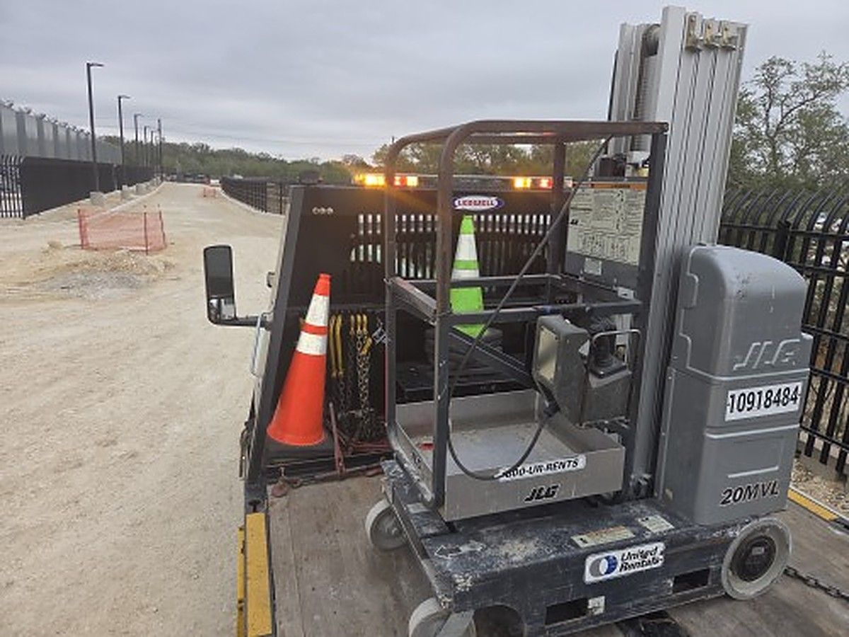 JLG 20MVL photo 4