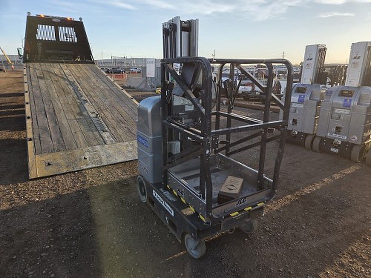 JLG 20MVL photo 2