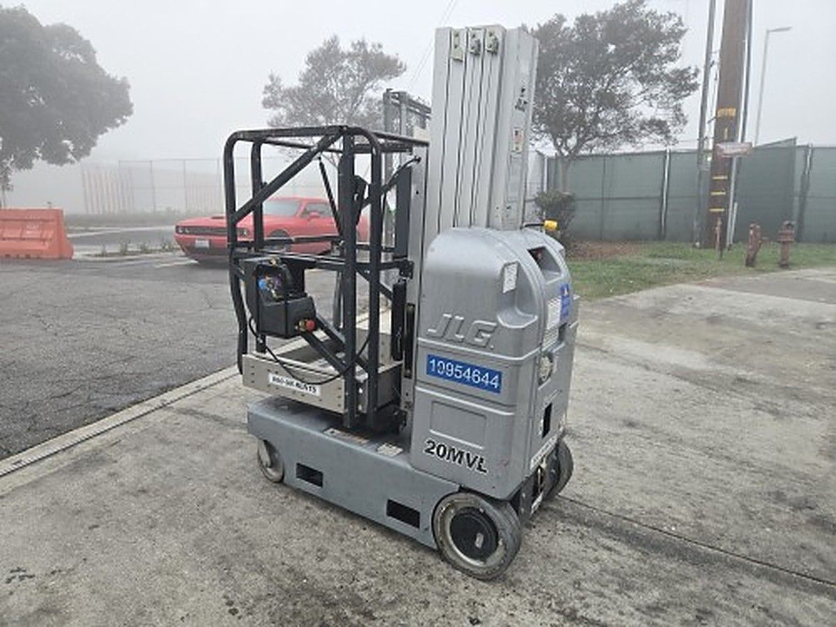 JLG 20MVL photo 3