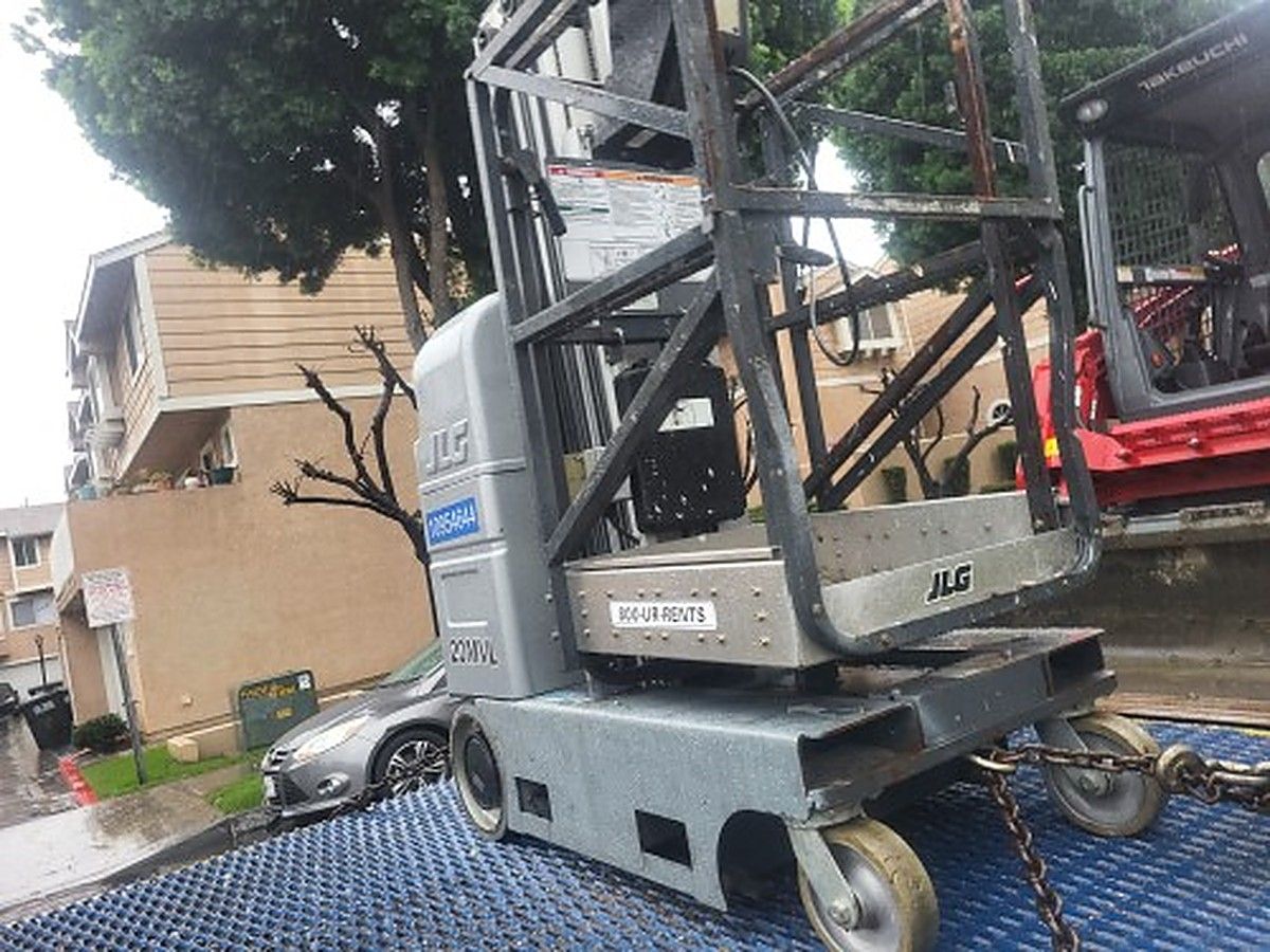 JLG 20MVL photo 9