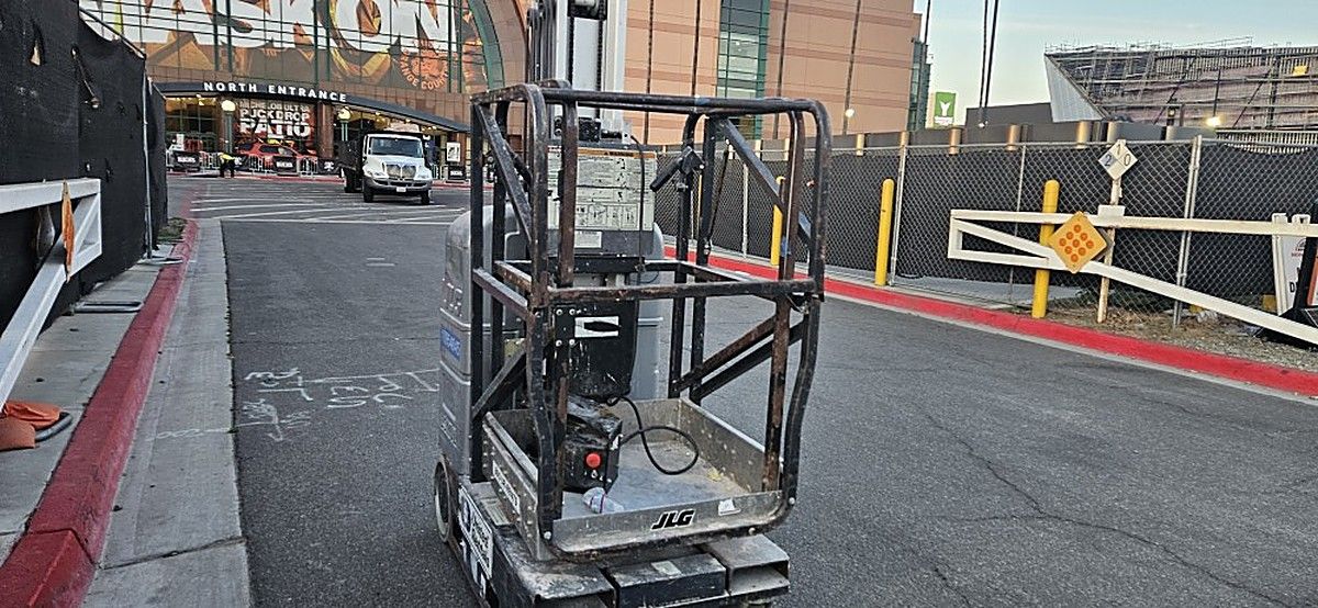 JLG 20MVL photo 8