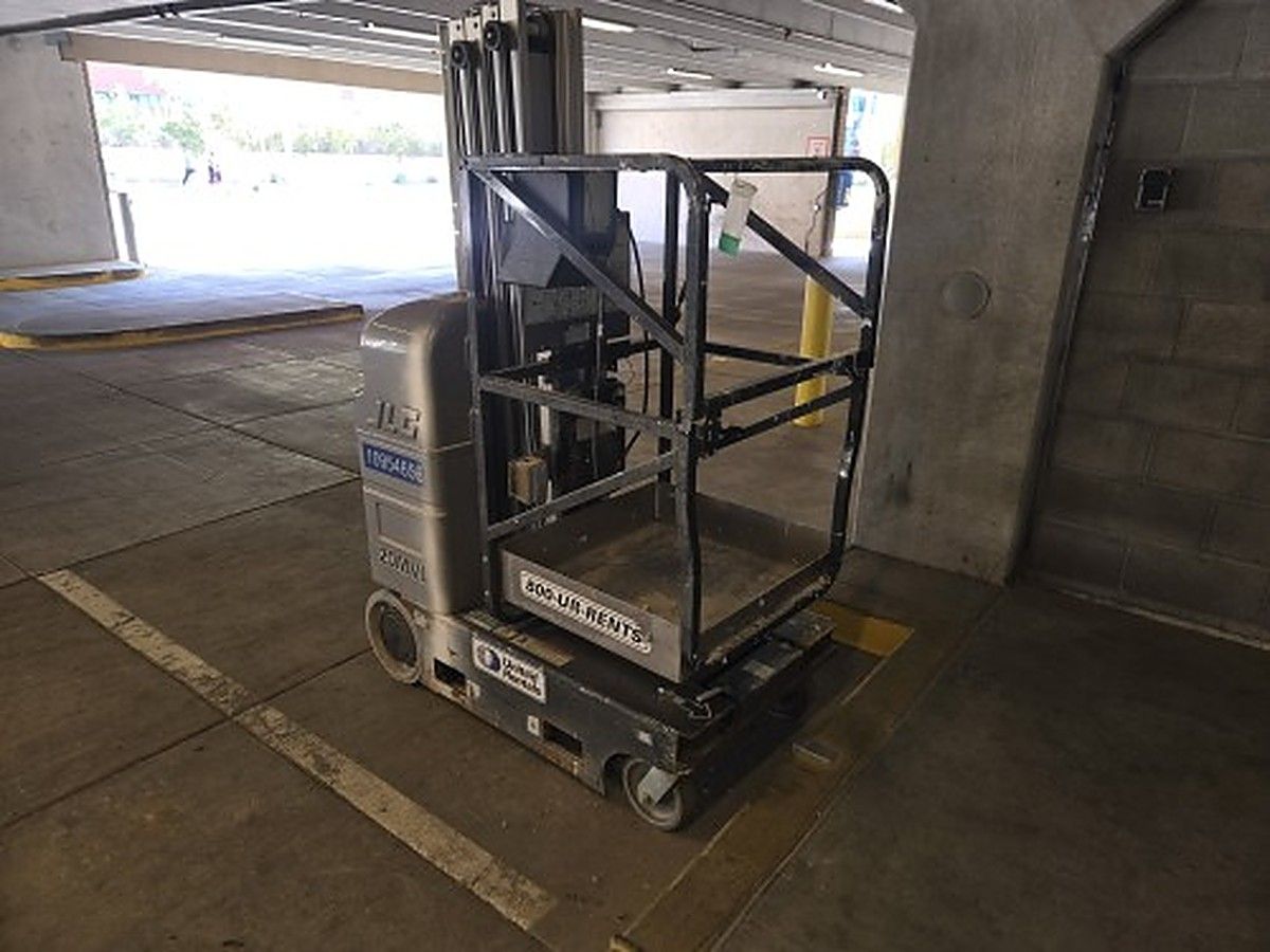 JLG 20MVL photo 2