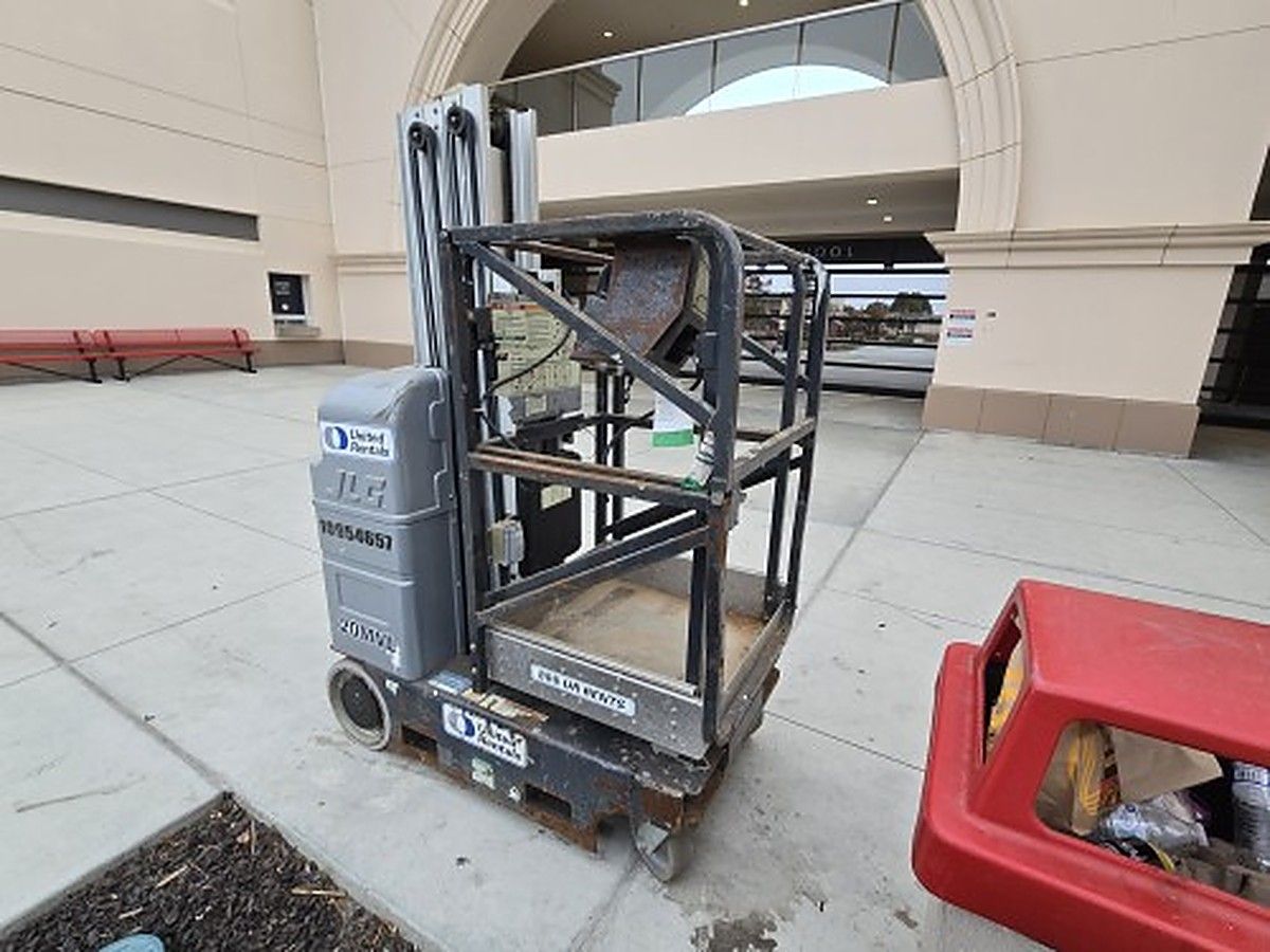 JLG 20MVL photo 3
