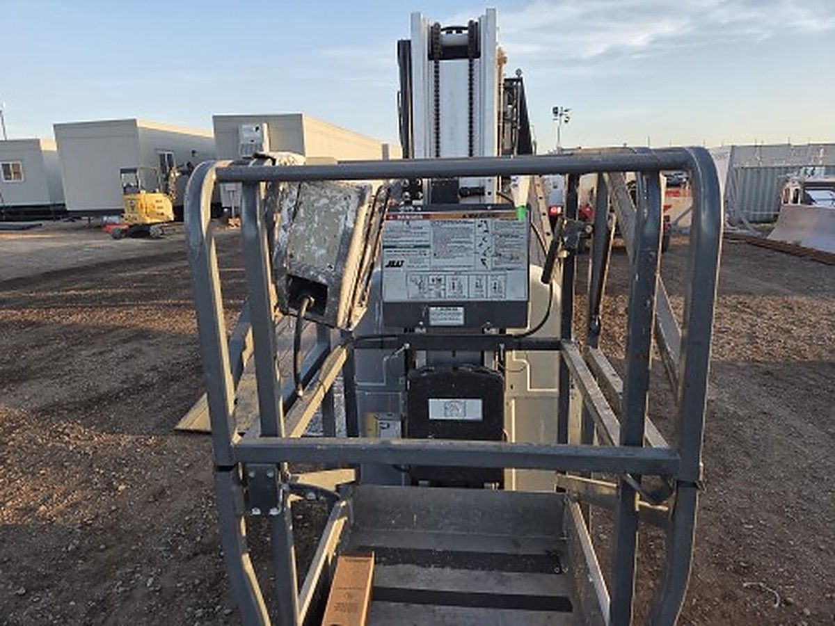 JLG 20MVL photo 3