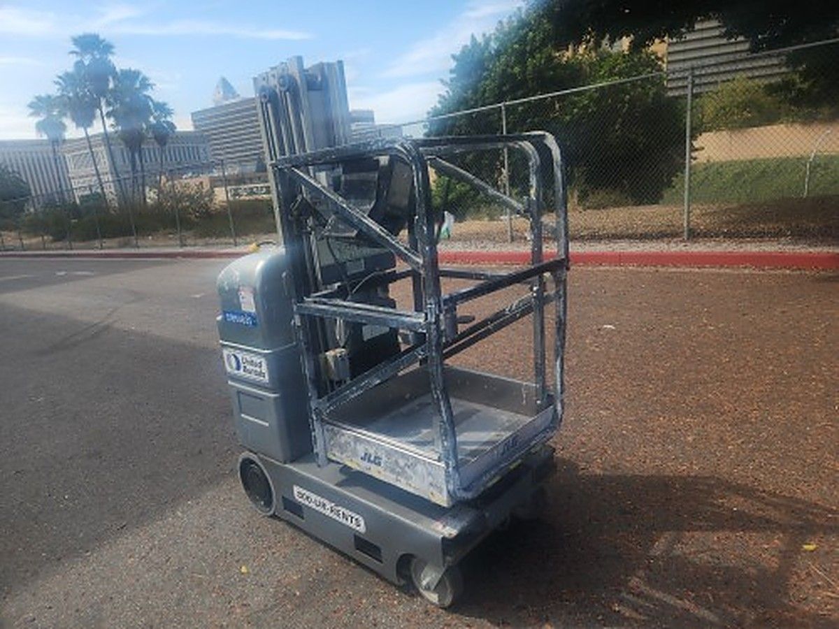 JLG 20MVL photo 4