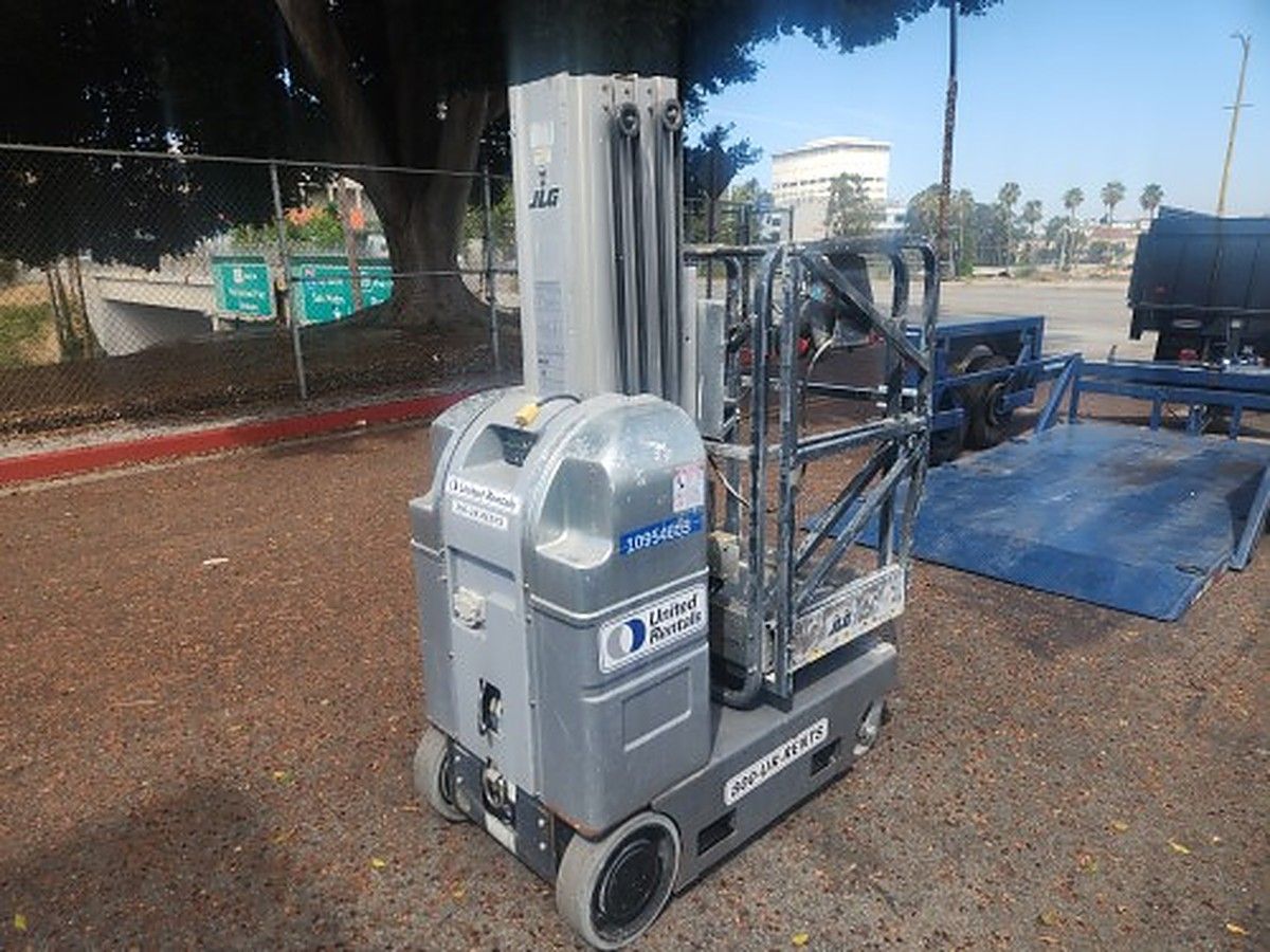 JLG 20MVL photo 10