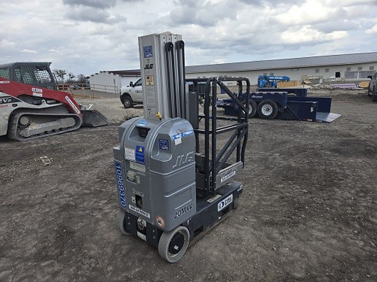 JLG 20MVL photo 2