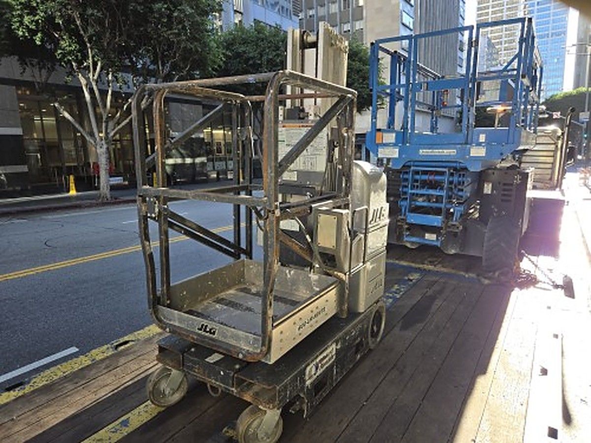 JLG 20MVL photo 9