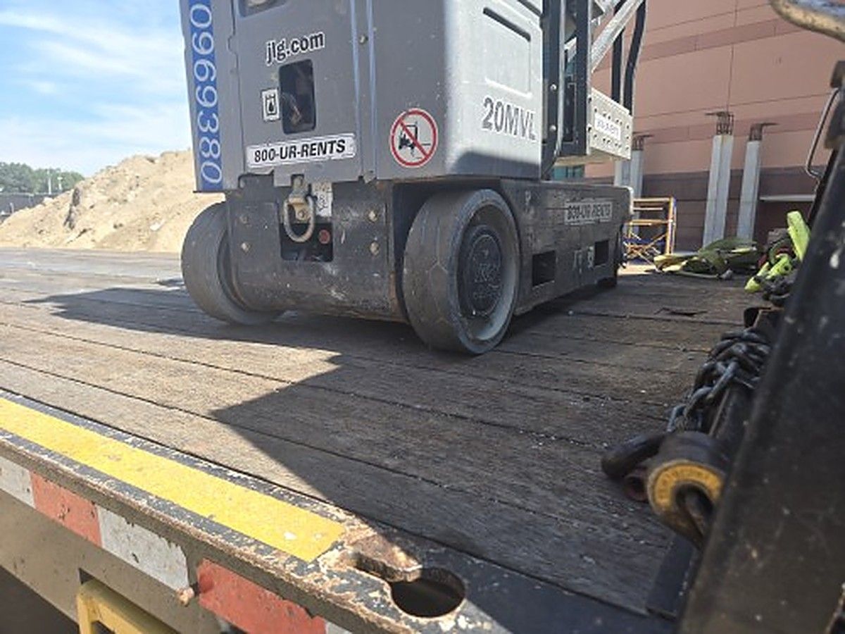 JLG 20MVL photo 2
